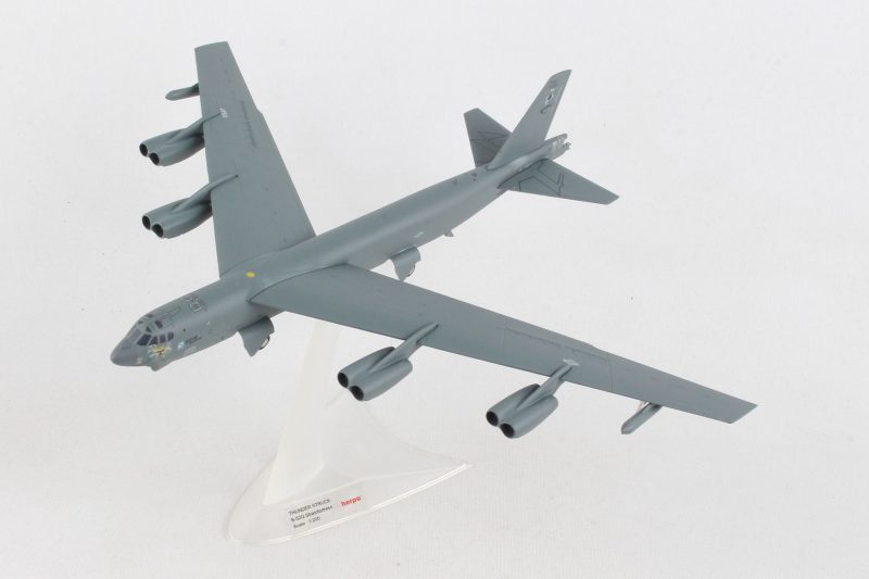Herpa USAF B-52G 1:200 Scale Aircraft Model