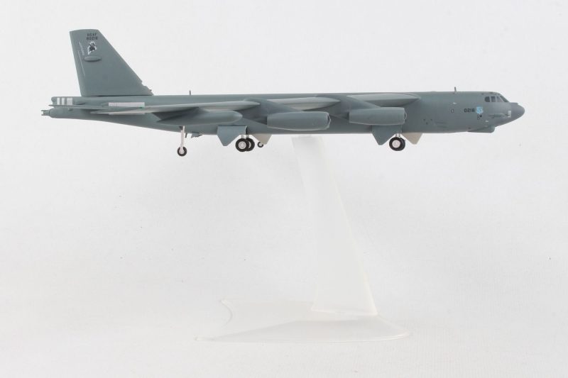 Herpa USAF B-52G 1:200 Scale Aircraft Model